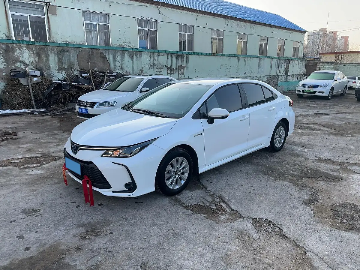 2023 Toyota Corolla 1.8L 98HP L4 E-CVT Hybrid