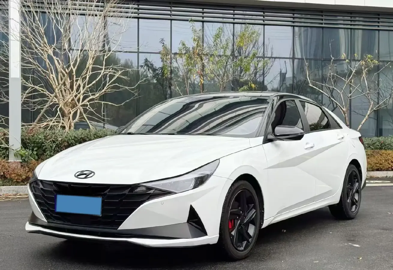 2022 Hyundai Elantra 1.5L 115HP L4 CVT