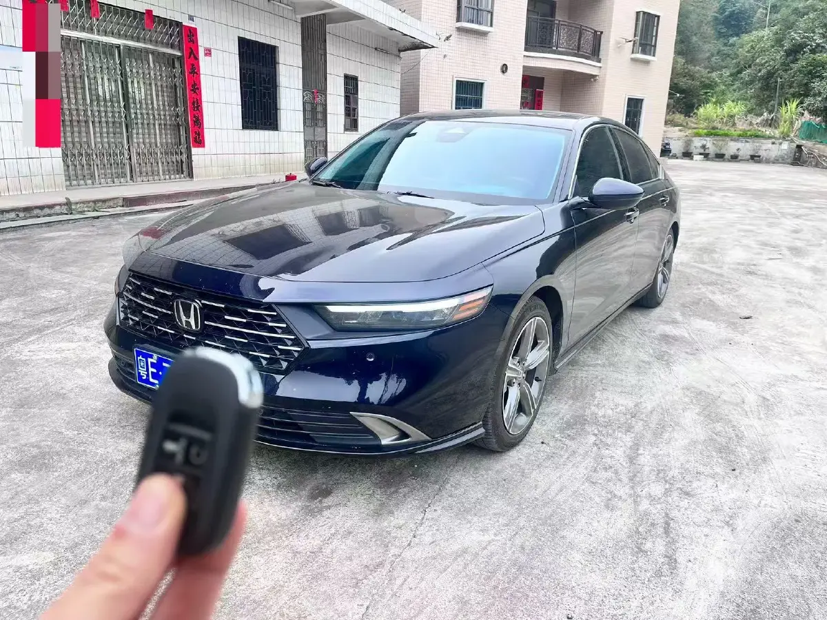 2025 Honda Accord 1.5T 192HP L4 CVT