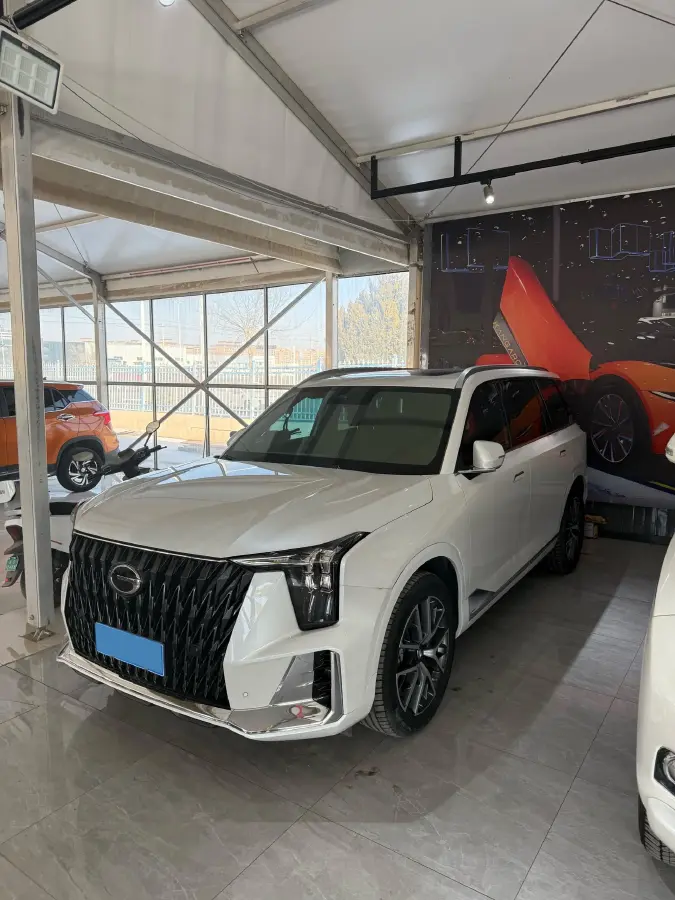 2022 GAC Trumpchi GS8 2.0T 190HP L4 E-CVT Hybrid