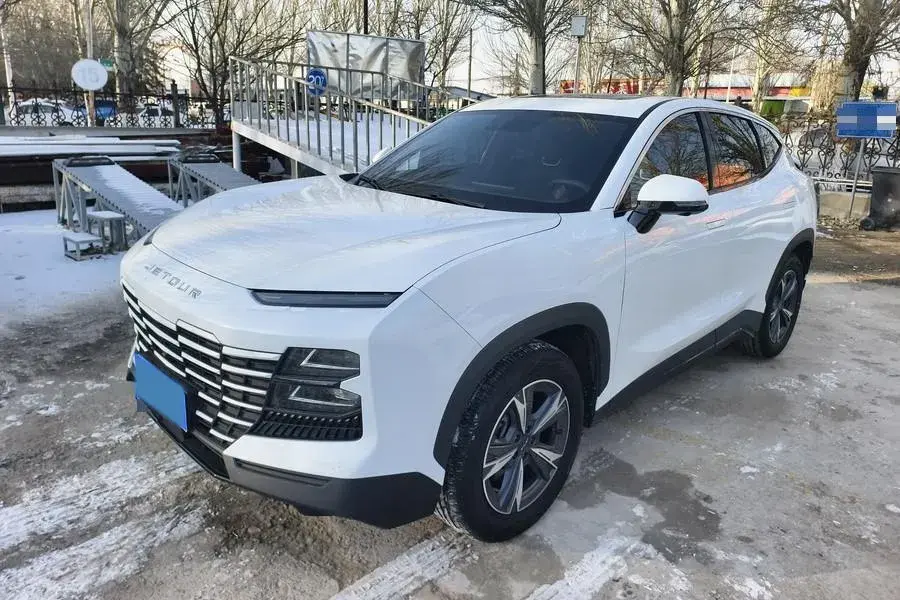 2023 Jetour DASHING 1.5T 156HP L4 6DCT