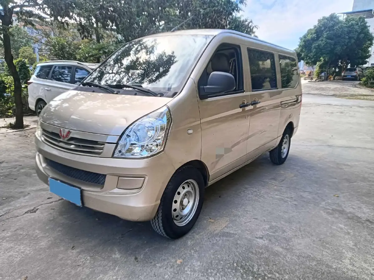 2019 WuLing RongGuang 1.2L 82HP L4 5MT