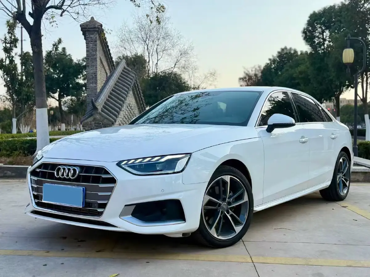 2020 Audi A4L 2.0T 190HP L4 7DCT