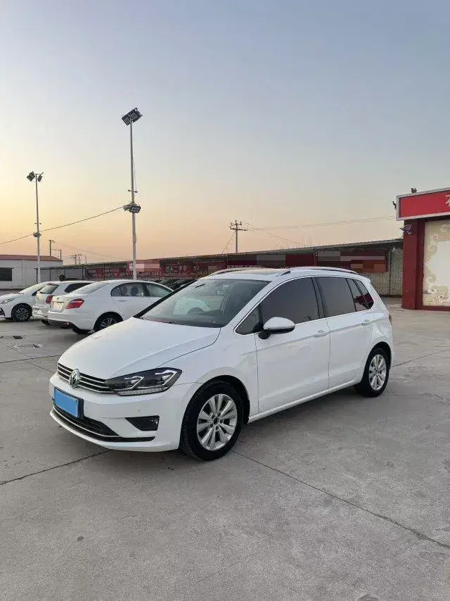 2018 Volkswagen Golf Sportsvan 1.4T 131HP L4 7DCT