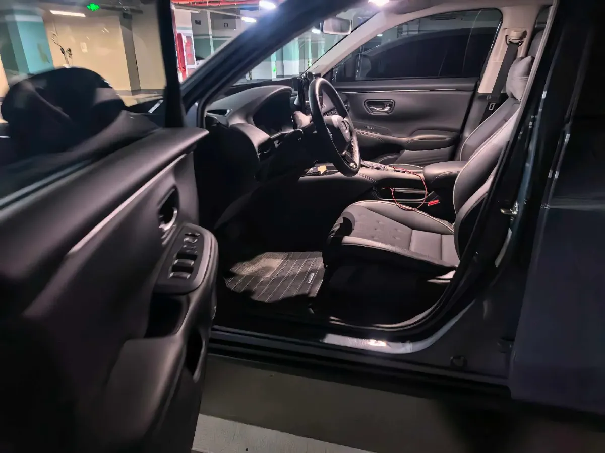 2023 Honda ZR-V 1.5T 182HP L4 CVT,autocango,china used car exporter,china ev exporter,chinese used car exporter,chinese used ev exporter