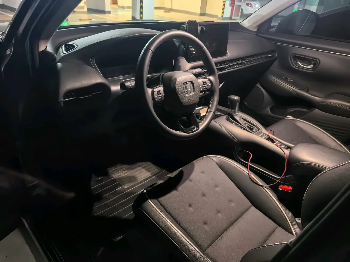 2023 Honda ZR-V 1.5T 182HP L4 CVT,autocango,china used car exporter,china ev exporter,chinese used car exporter,chinese used ev exporter