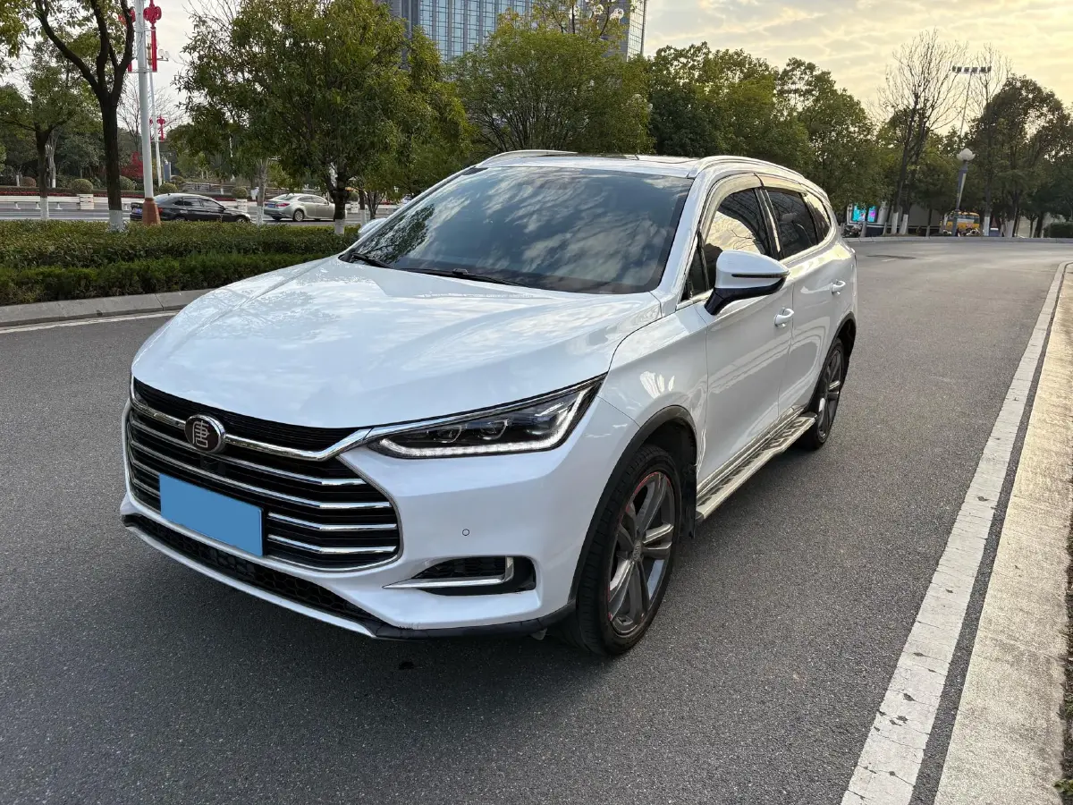 2019 BYD Tang 2.0T 192HP L4 6AT