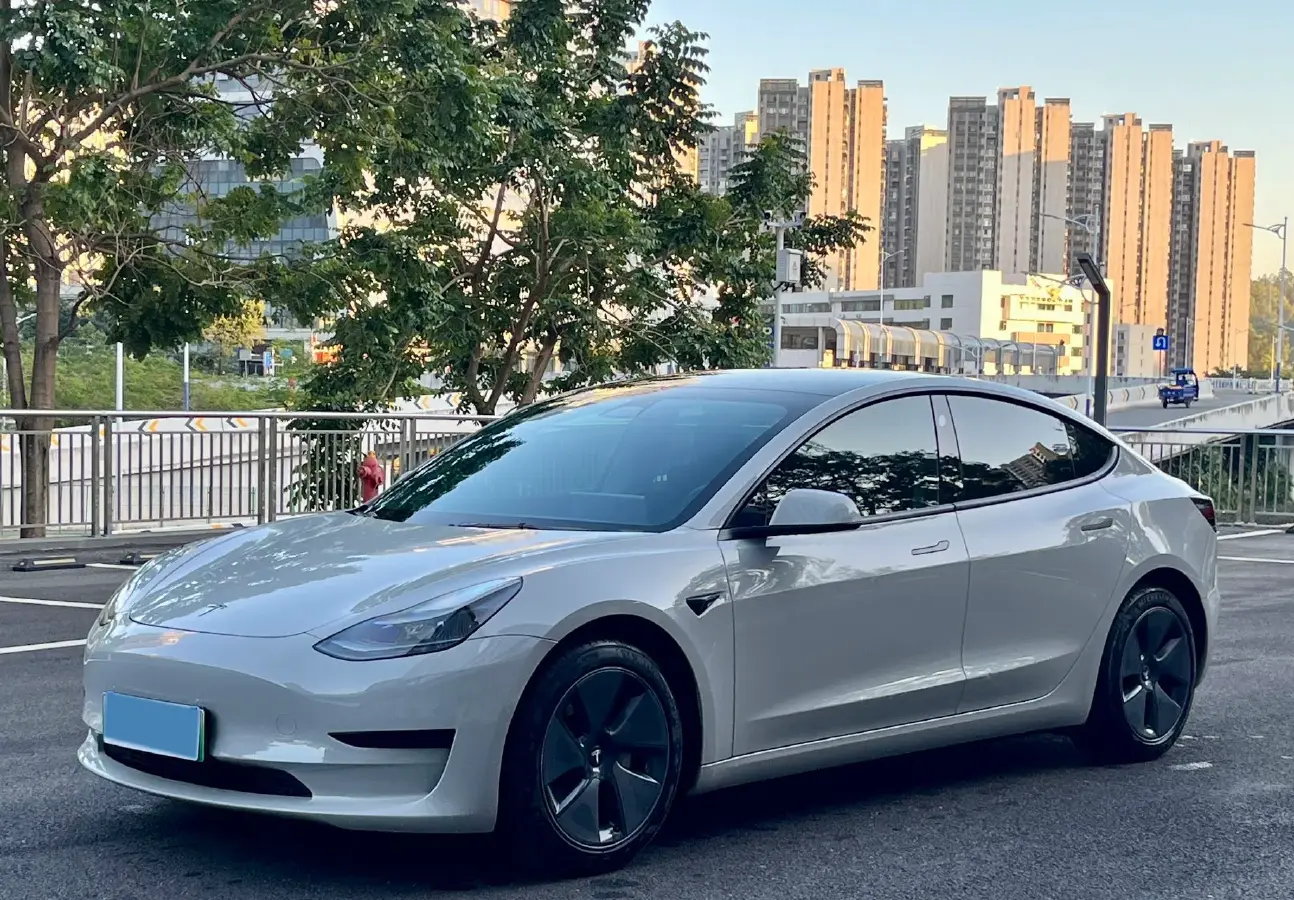 2022 Tesla Model 3 BEV 60KWH