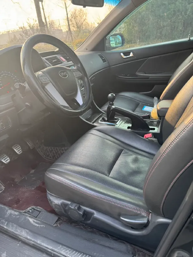 2013 BYD G6 2.0L 140HP L4 5MT,autocango,china used car exporter,china ev exporter,chinese used car exporter,chinese used ev exporter