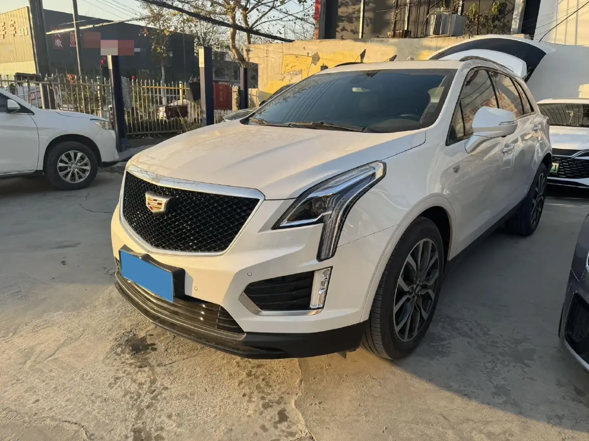 2022 Cadillac XT5 2.0T 237HP L4 9AT