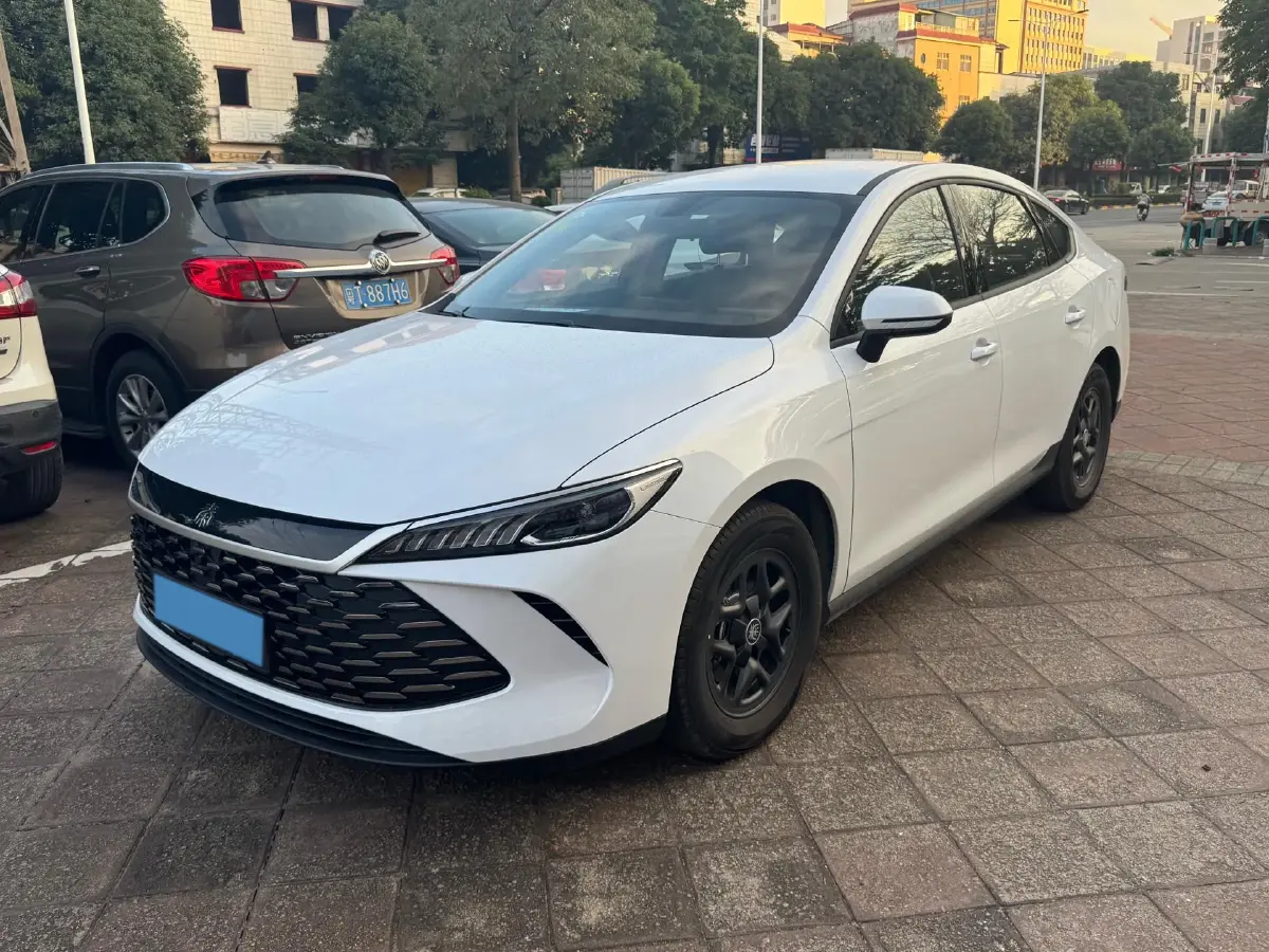 2025 BYD Qin Plus 1.5L 101HP L4 E-CVT PHEV 7.68KWH