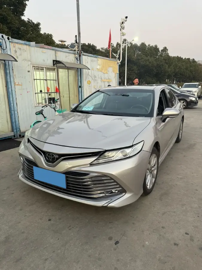 2019 Toyota Camry 2.0L 178HP L4 CVT