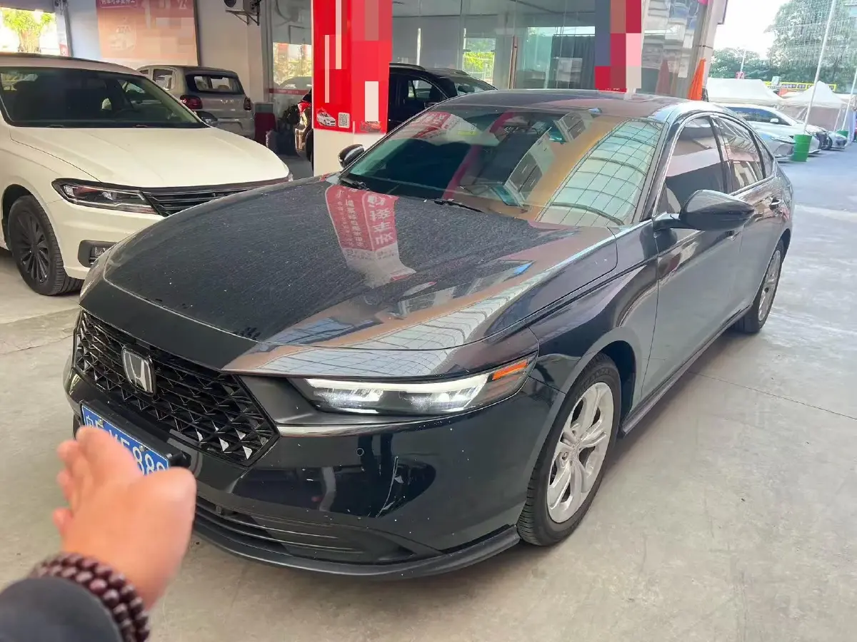 2025 Honda Accord 1.5T 192HP L4 CVT