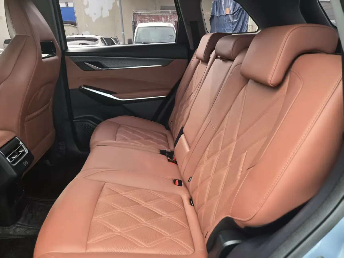 2023 ChangAn CS75 Plus 1.5T 188HP L4 8AT,autocango,china used car exporter,china ev exporter,chinese used car exporter,chinese used ev exporter