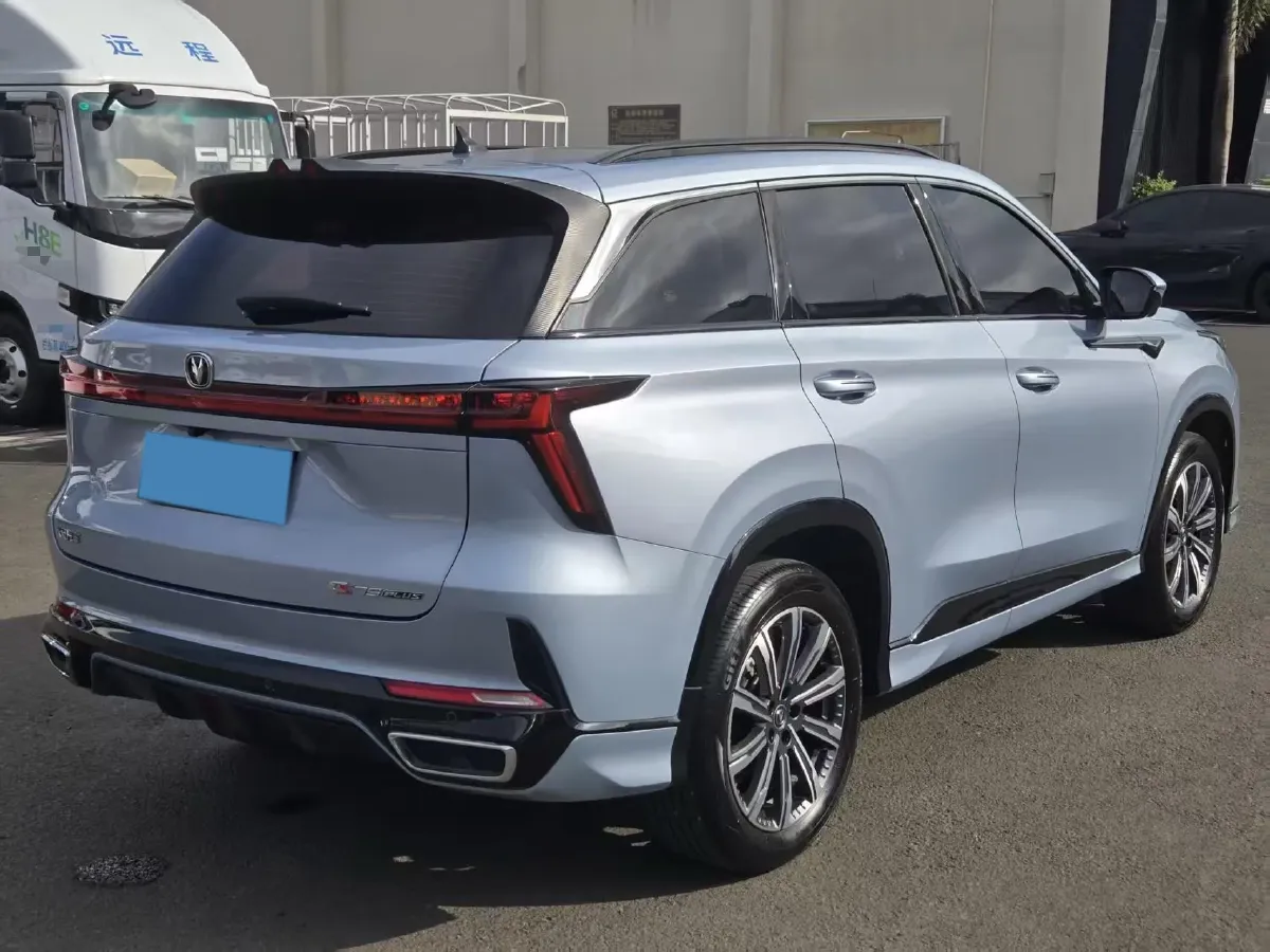 2023 ChangAn CS75 Plus 1.5T 188HP L4 8AT,autocango,china used car exporter,china ev exporter,chinese used car exporter,chinese used ev exporter