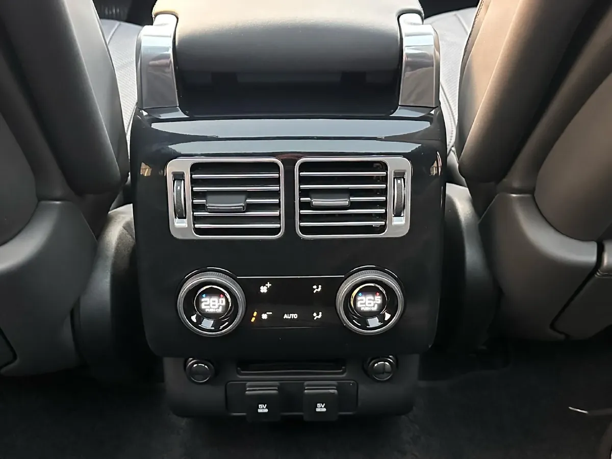 2022 Kede Bach 2.0T 211HP L4 7AT,autocango,china used car exporter,china ev exporter,chinese used car exporter,chinese used ev exporter