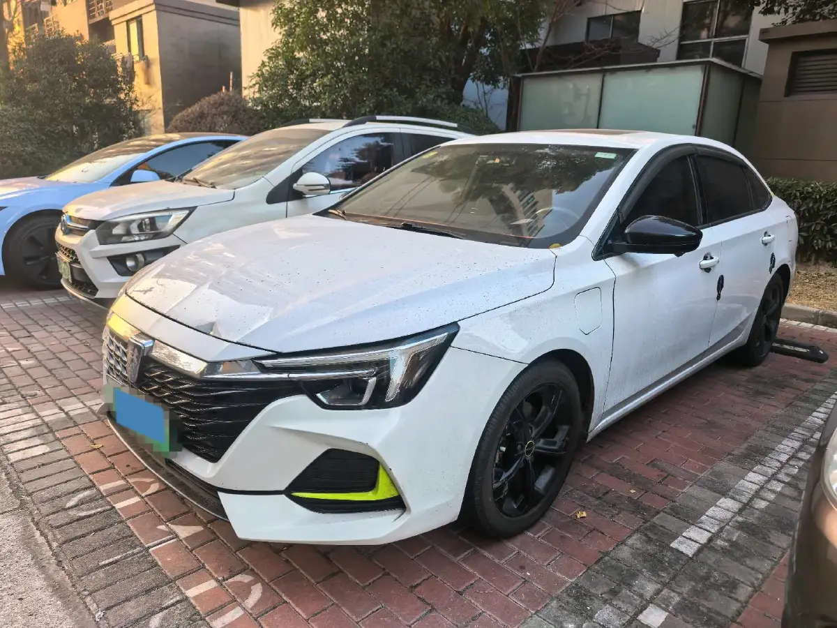 2019 Roewe i6 1.5T 169HP L4 AMT PHEV 9.1KWH