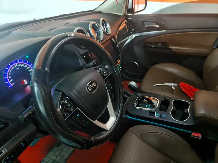 2017 BYD S7 2.0T 205HP L4 6DCT,autocango,china used car exporter,china ev exporter,chinese used car exporter,chinese used ev exporter