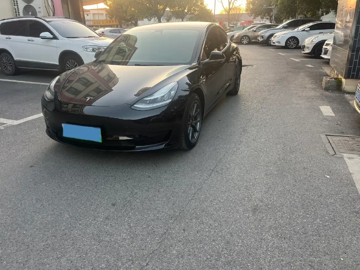 2020 Tesla Model 3 BEV 52KWH