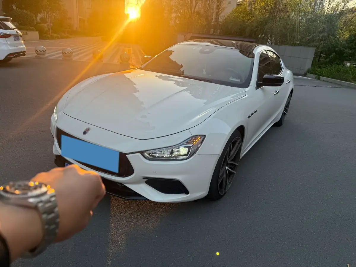 2019 Maserati Ghibli 3.0T 350HP V6 8AT