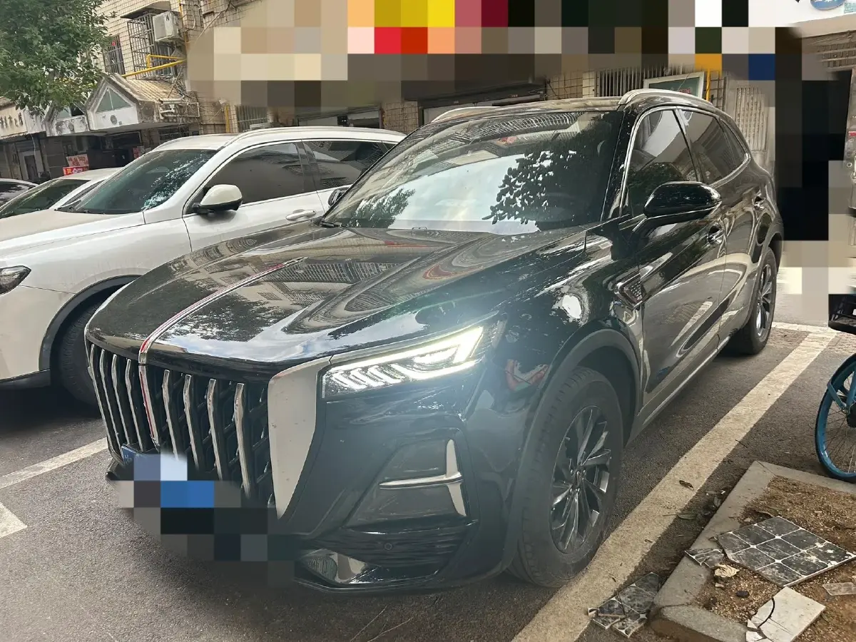 2025 HongQi HS5 2.0T 252HP L4 8AT