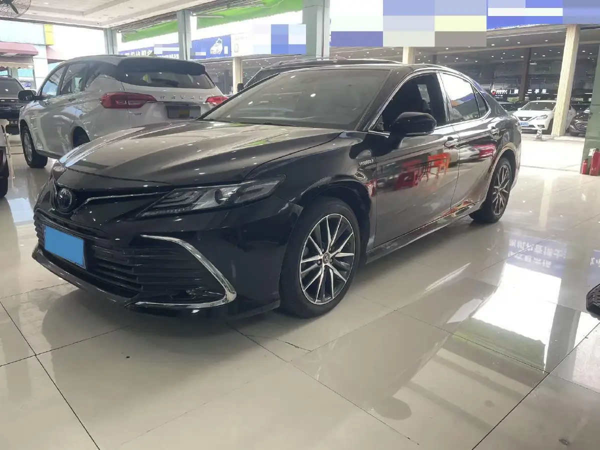 2021 Toyota Camry 2.5L 178HP L4 E-CVT Hybrid