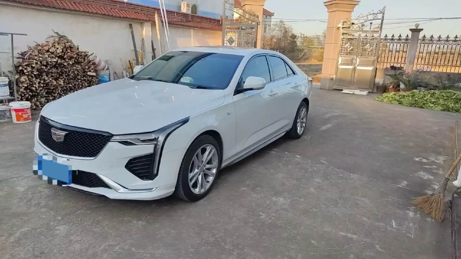 2022 Cadillac CT4 2.0T 237HP L4 8AT