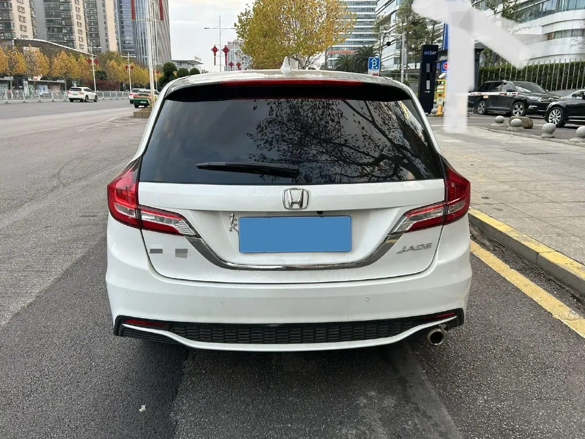 2020 Honda Jade 1.8L 141HP L4 5AT,autocango,china used car exporter,china ev exporter,chinese used car exporter,chinese used ev exporter