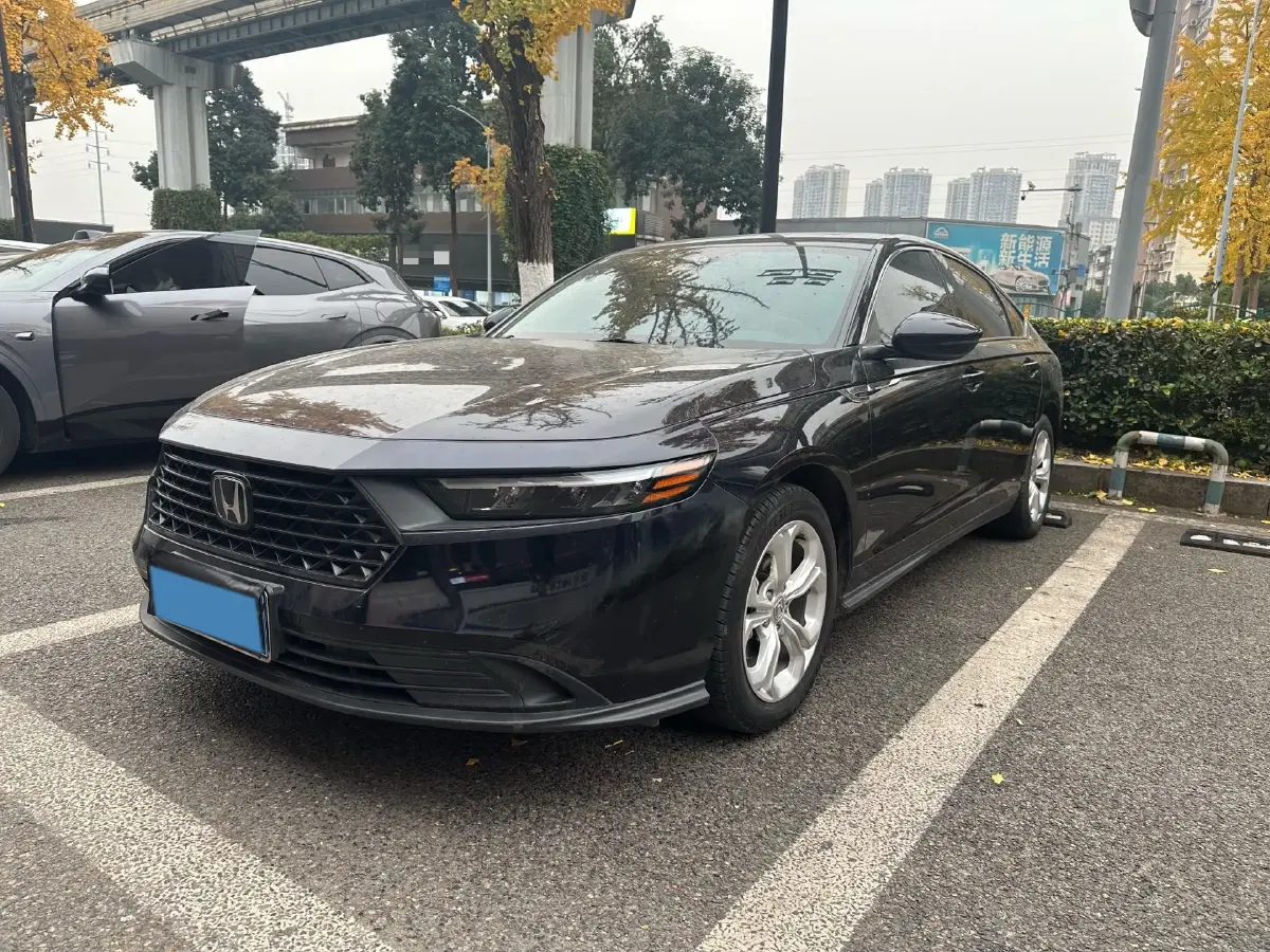 2023 Honda Accord 1.5T 192HP L4 CVT