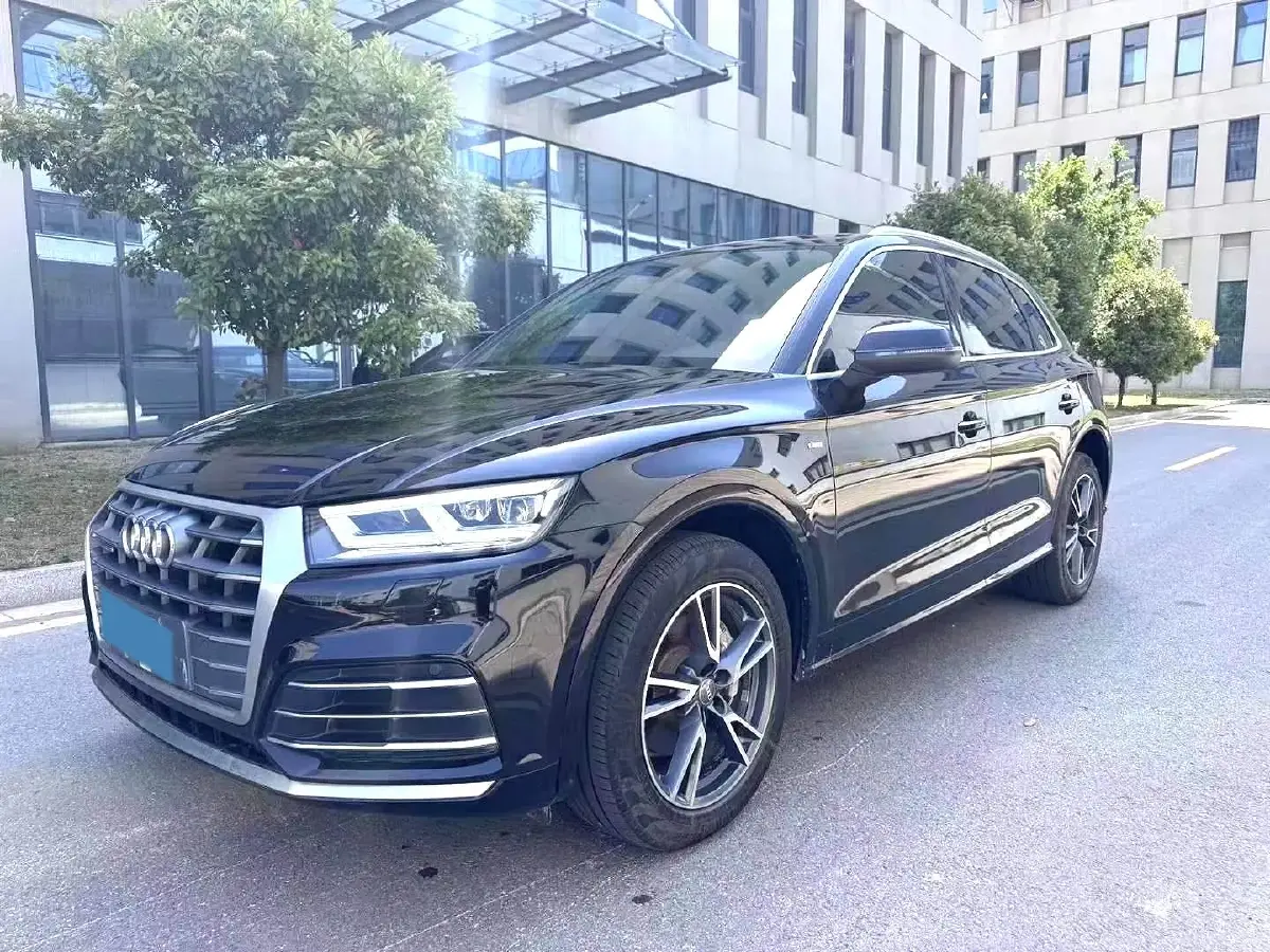 2021 Audi Q5L Sportback 2.0T 252HP L4 7DCT
