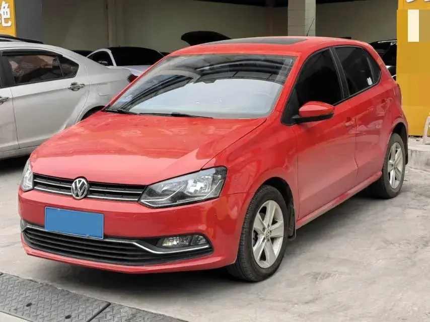 2016 Volkswagen Polo 1.6L 110HP L4 6AT