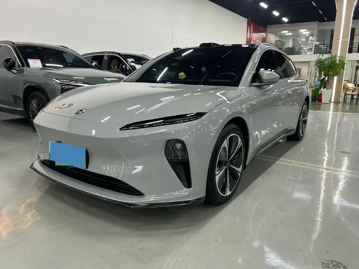 2023 NIO ET5T BEV 75KWH