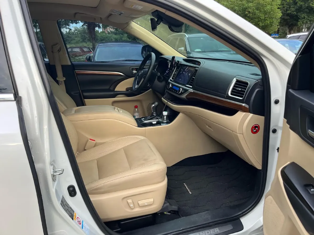 2019 HanTeng V7 1.5T 156HP L4 6AT,autocango,china used car exporter,china ev exporter,chinese used car exporter,chinese used ev exporter