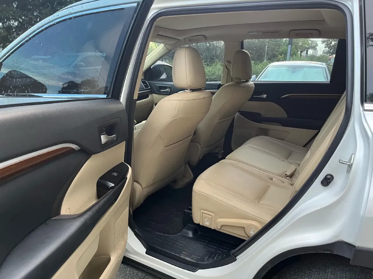 2019 HanTeng V7 1.5T 156HP L4 6AT,autocango,china used car exporter,china ev exporter,chinese used car exporter,chinese used ev exporter
