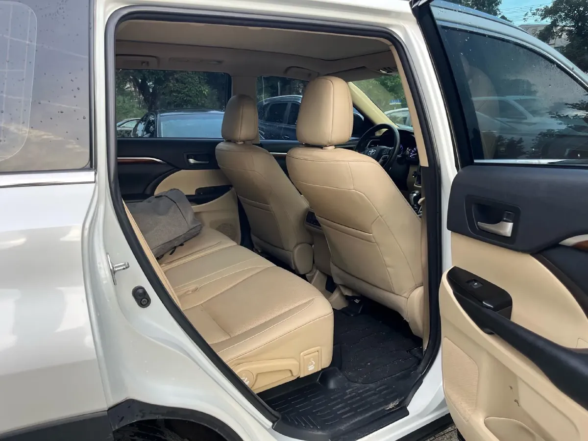 2019 HanTeng V7 1.5T 156HP L4 6AT,autocango,china used car exporter,china ev exporter,chinese used car exporter,chinese used ev exporter