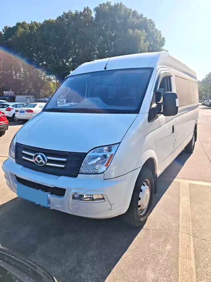 2021 MAXUS XinTu V80 2.0T 127HP L4 6MT