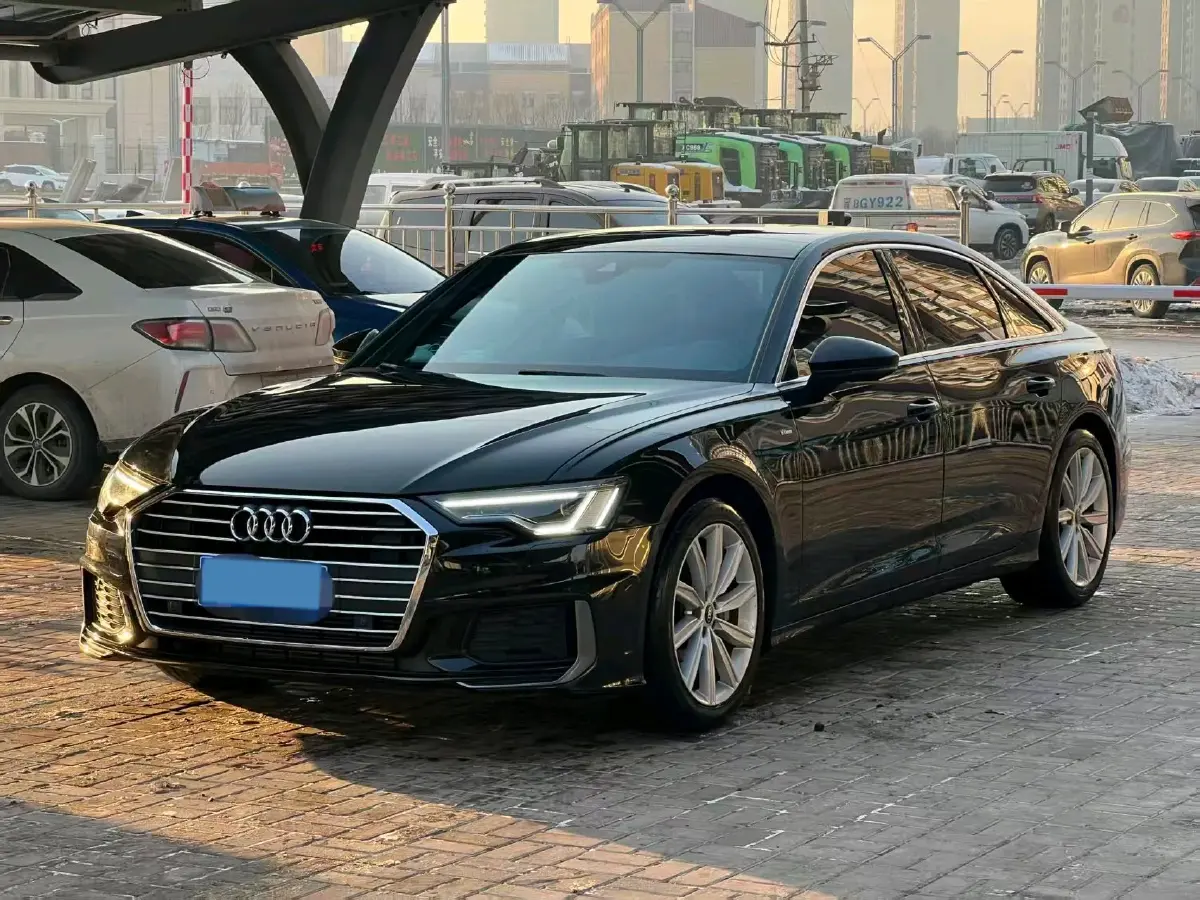 2022 Audi A6L 2.0T 224HP L4 7DCT
