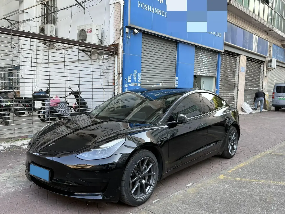 2022 Tesla Model 3 BEV 60KWH