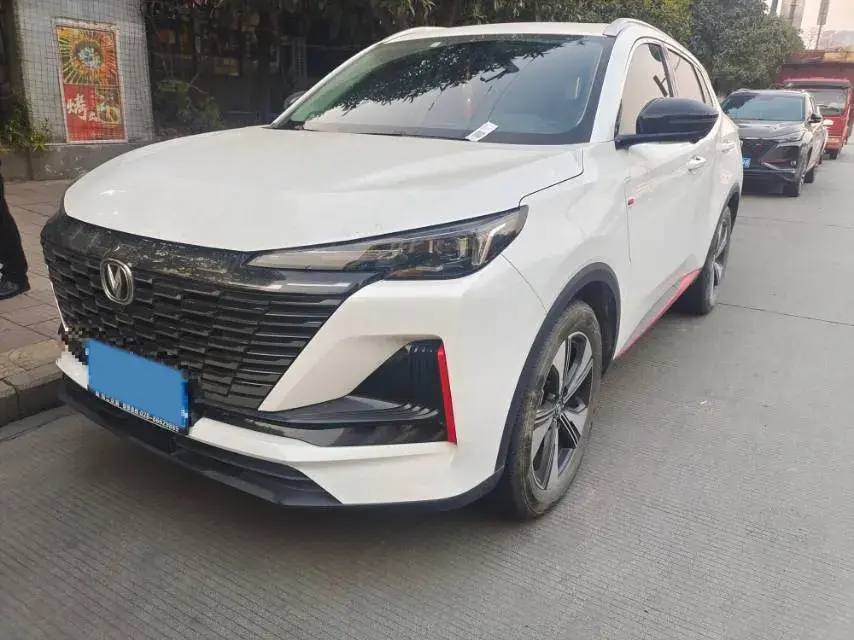 2022 ChangAn UNI-V 1.5T 188HP L4 7DCT