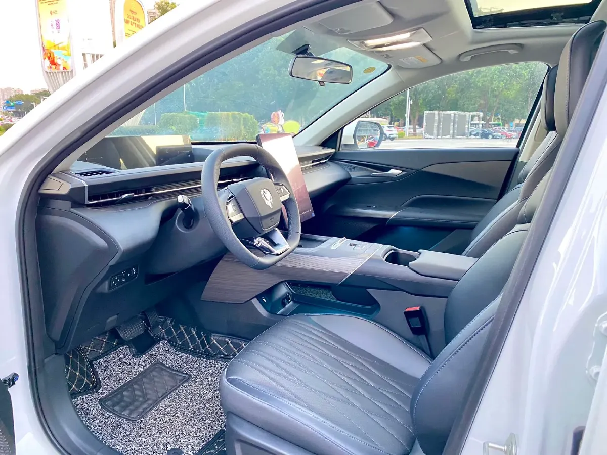 2025 ChangAn EadoPHEV 1.5L 98HP L4 E-CVT PHEV,autocango,china used car exporter,china ev exporter,chinese used car exporter,chinese used ev exporter