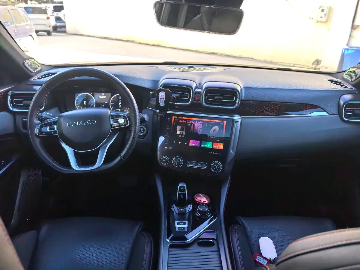 2019 LYNK&CO 01 2.0T 190HP L4 6AT,autocango,china used car exporter,china ev exporter,chinese used car exporter,chinese used ev exporter