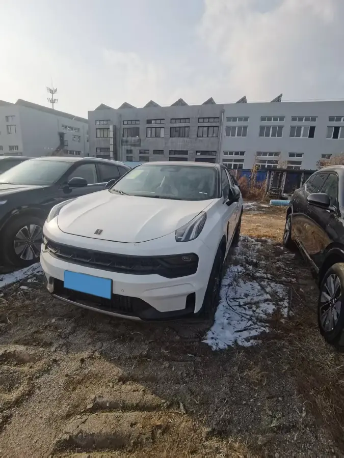 2023 Tank 300 2.0T 227HP L4 8AT