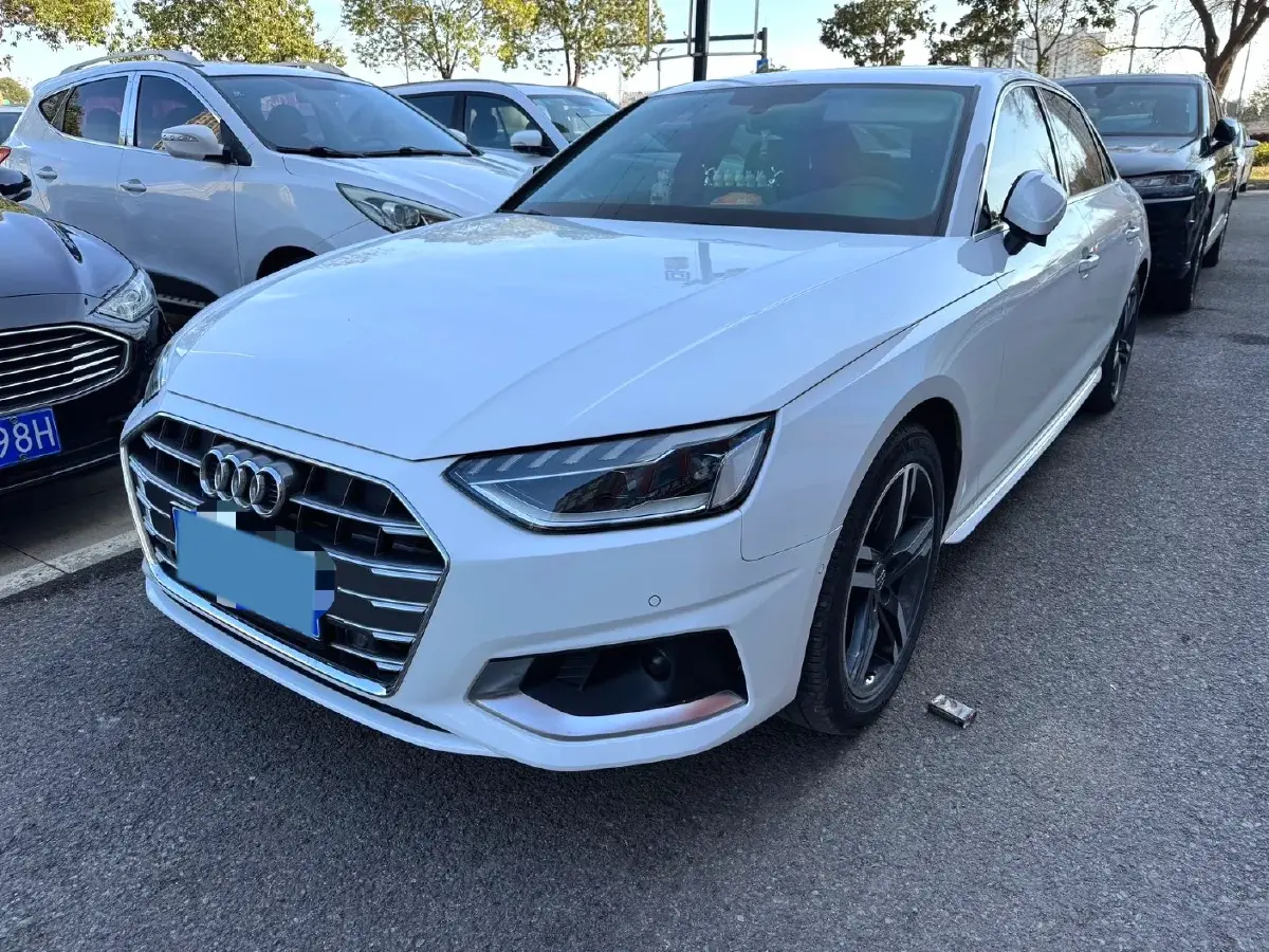 2020 Audi A4L 2.0T 190HP L4 7DCT