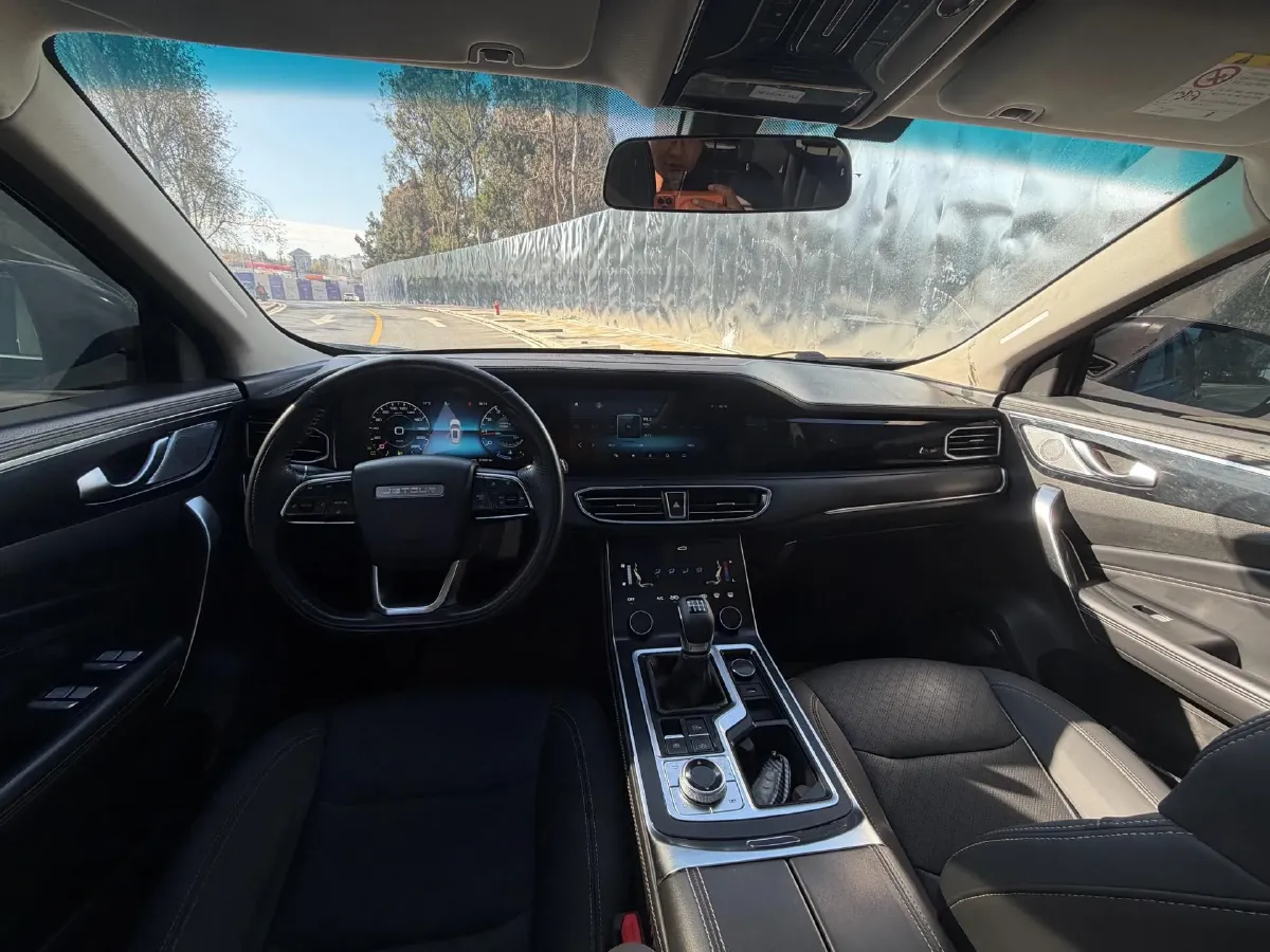 2021 DongFeng Forthing LingZhi Plus 2.0L 133HP L4 6MT,autocango,china used car exporter,china ev exporter,chinese used car exporter,chinese used ev exporter