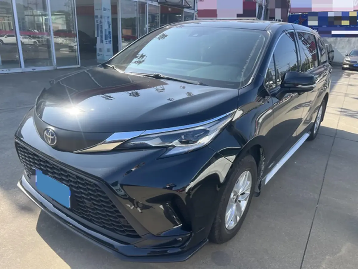 2023 Toyota Granvia 2.5L 189HP L4 E-CVT Hybrid