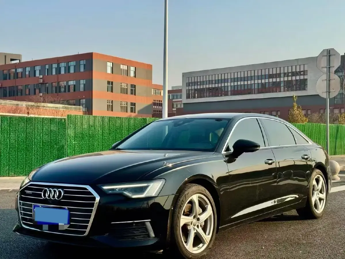 2021 Audi A6L 2.0T 224HP L4 7DCT