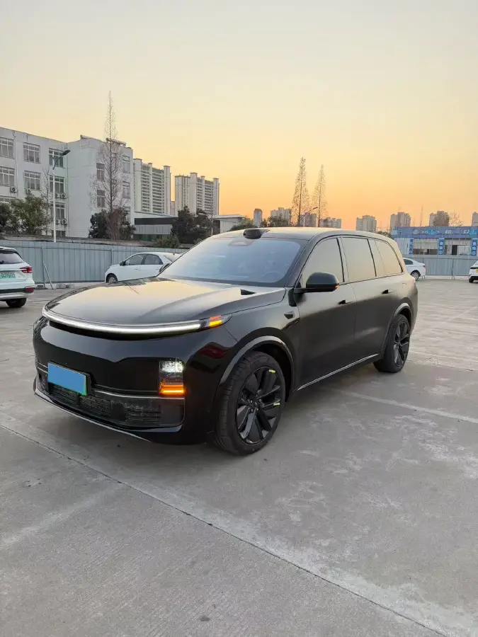 2022 Li L9 Range Extended 154HP REEV 42.6KWH