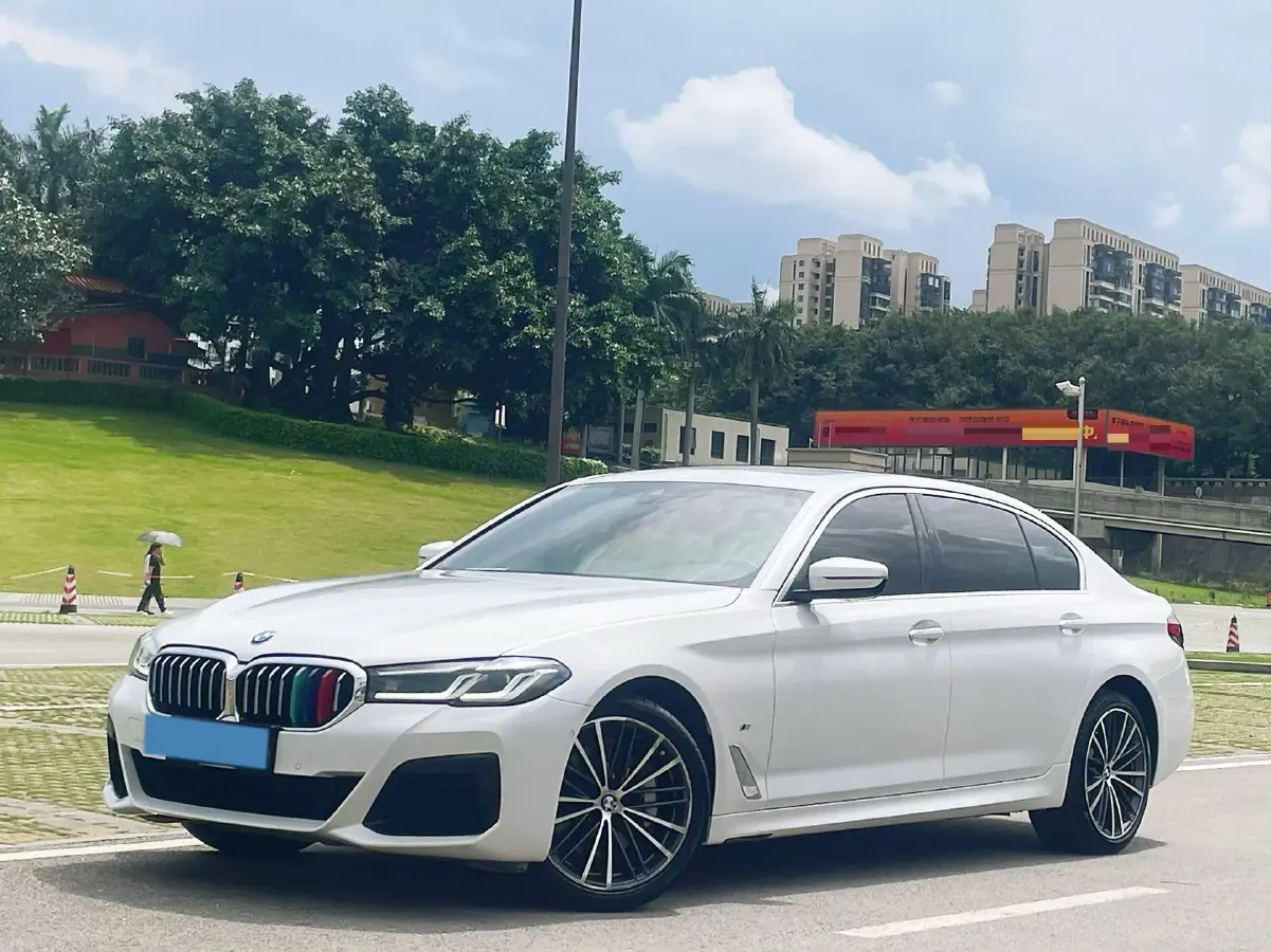 2021 BMW 5 Series 2.0T 252HP L4 8AT