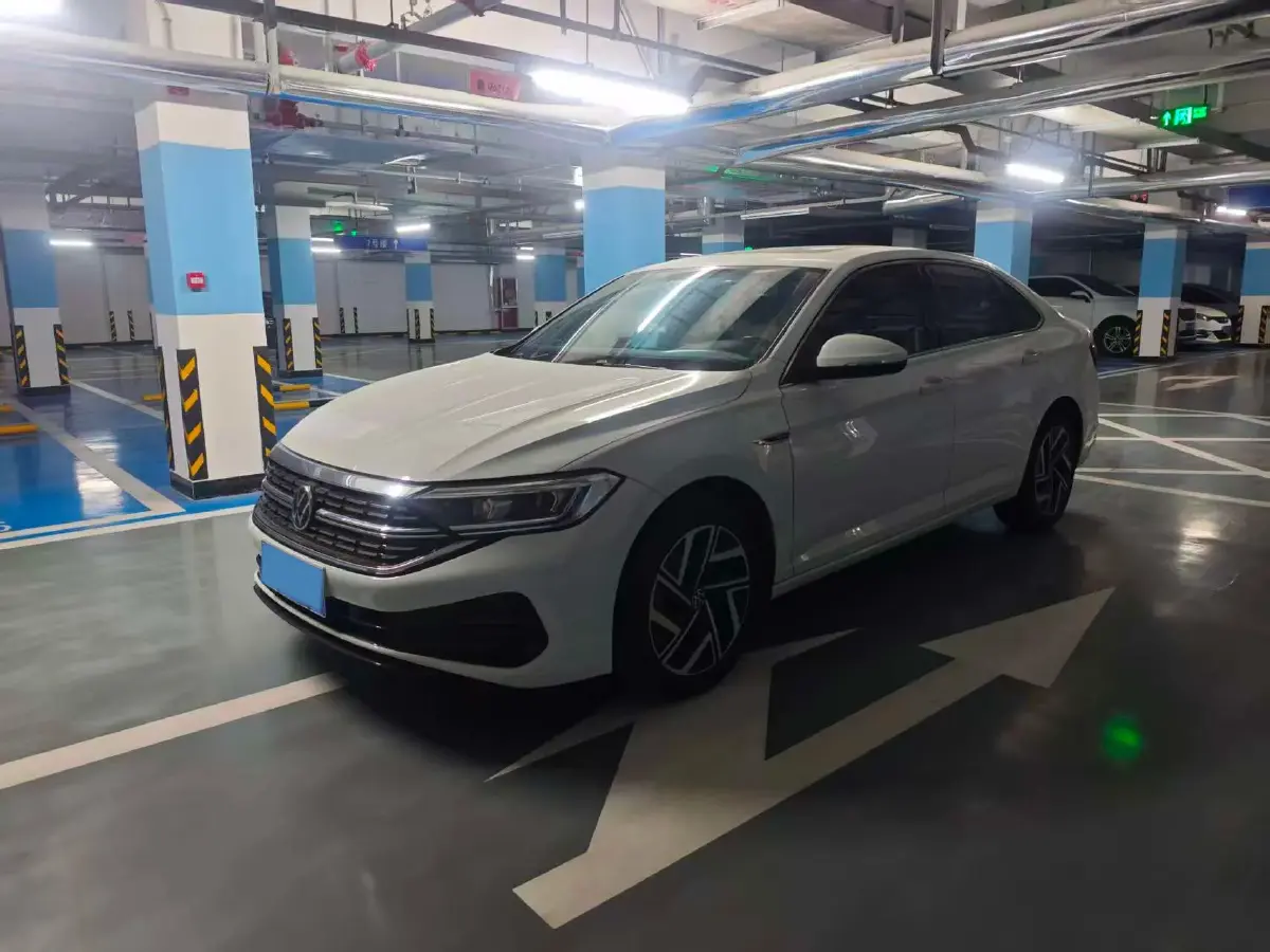 2023 Volkswagen Sagitar 1.4T 150HP L4 7DCT