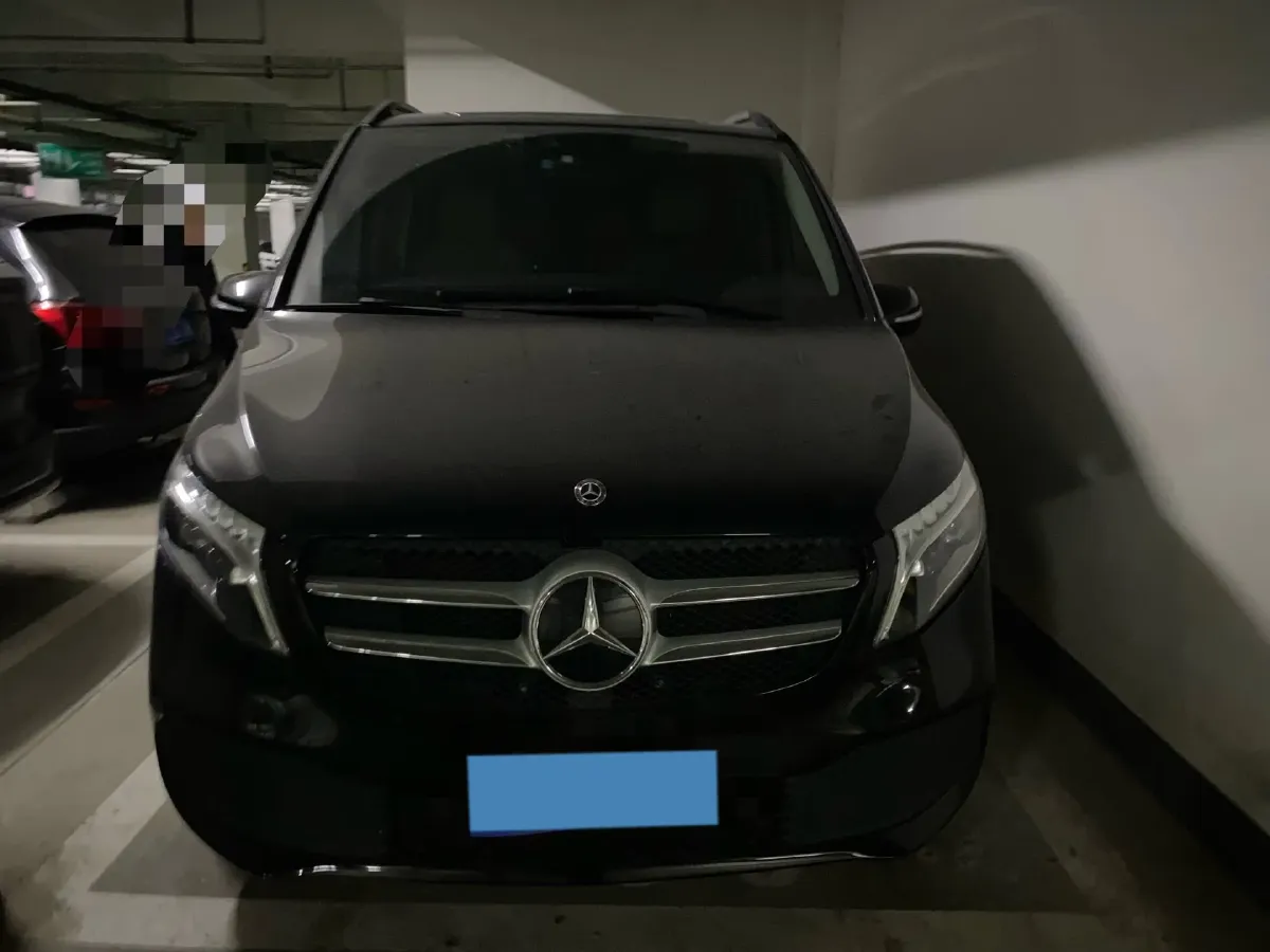 2021 Mercedes-Benz V Class 2.0T 211HP L4 9AT,autocango,china used car exporter,china ev exporter,chinese used car exporter,chinese used ev exporter